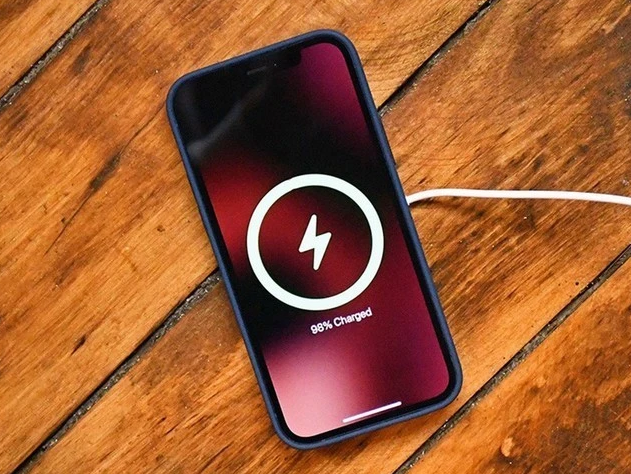 秭归苹果手机维修分享iPhone 12可以随便充电吗 